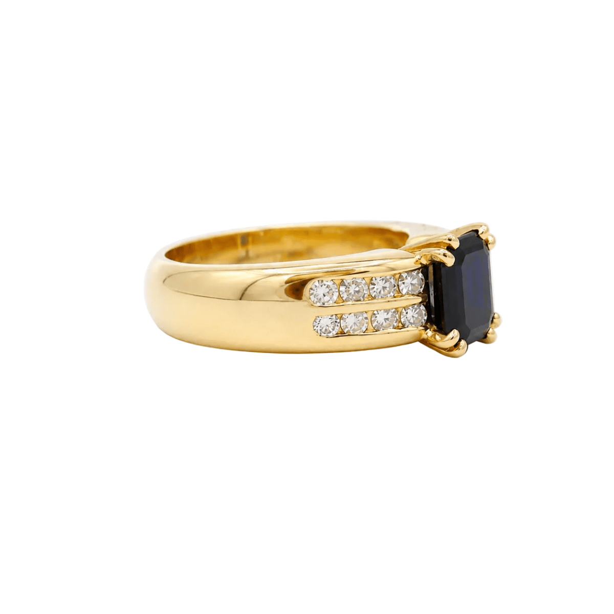 Bague Solitaire en or jaune, saphir et diamants - Castafiore