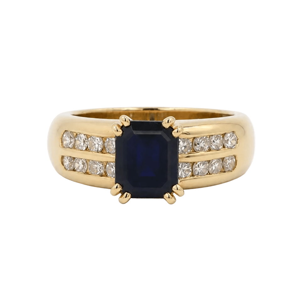 Bague Solitaire en or jaune, saphir et diamants - Castafiore