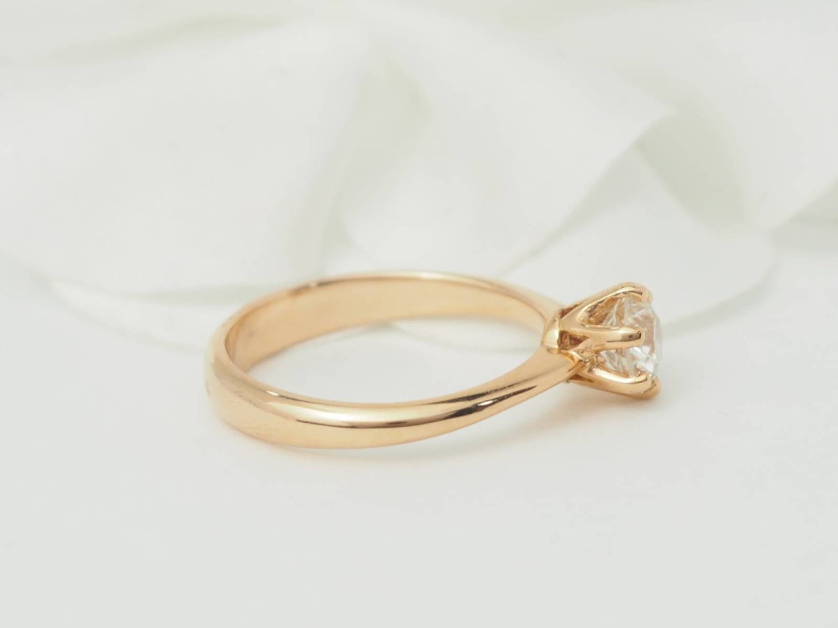 Bague Solitaire en or rose et diamant - Castafiore