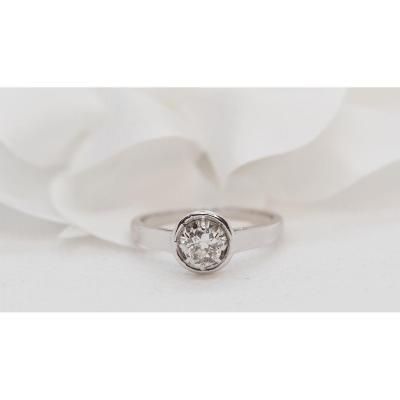 Bague Solitaire En Platine Et Diamant - Castafiore