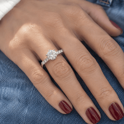 Bague Solitaire en platine et diamants - Castafiore