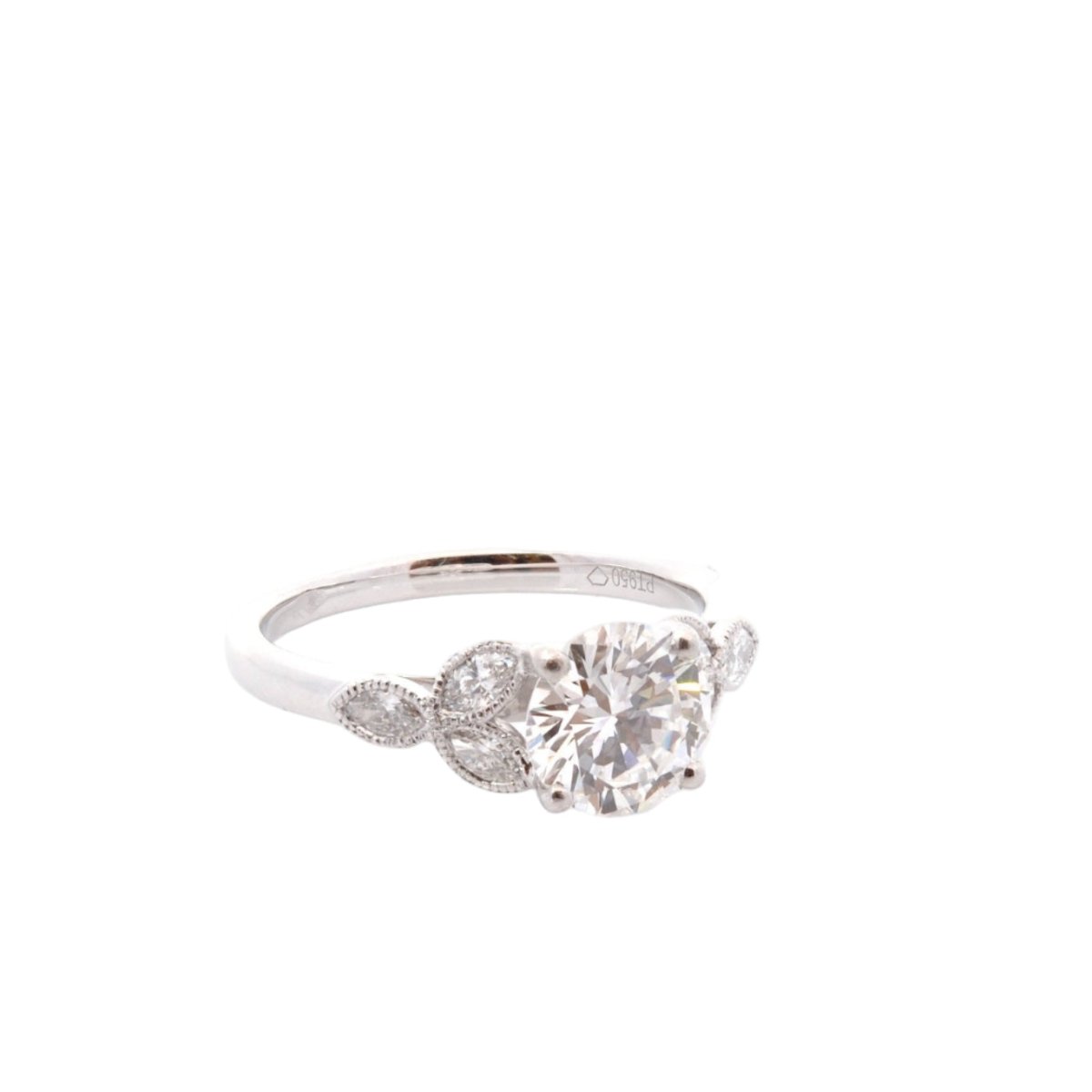 Bague Solitaire en platine et diamants - Castafiore