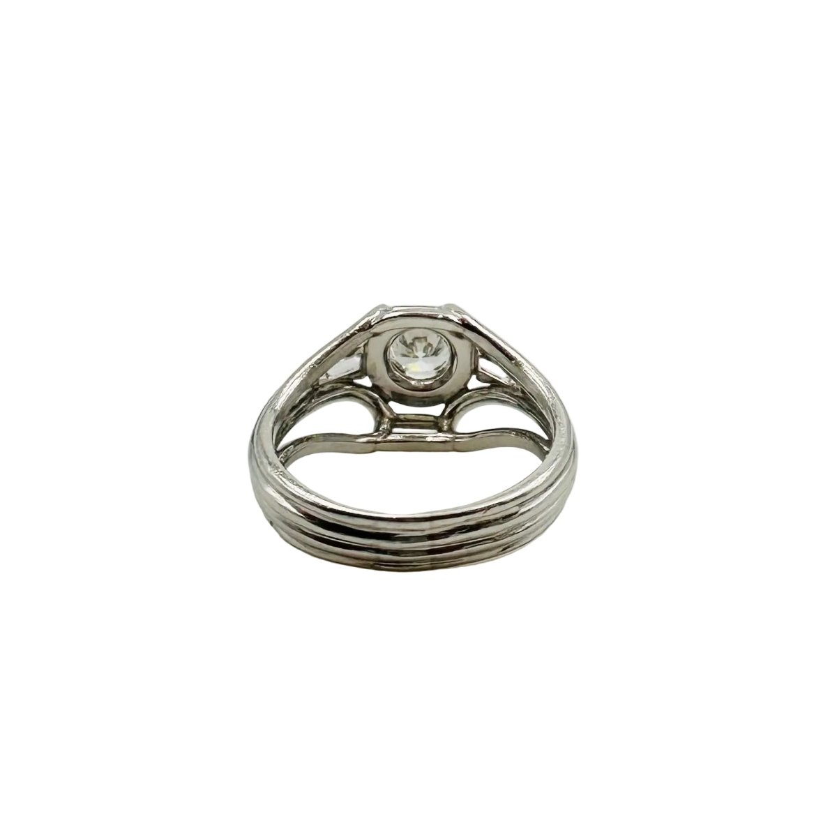 Bague Solitaire en platine et diamants - Castafiore