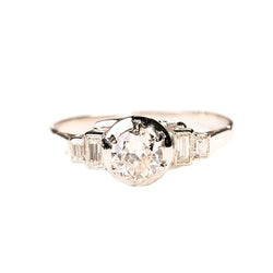 Bague Solitaire en platine et diamants - Castafiore
