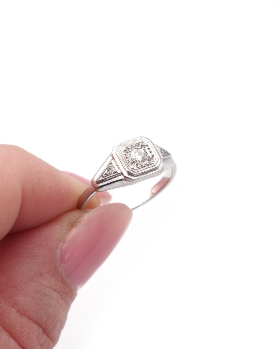 Bague Solitaire en platine et diamants - Castafiore