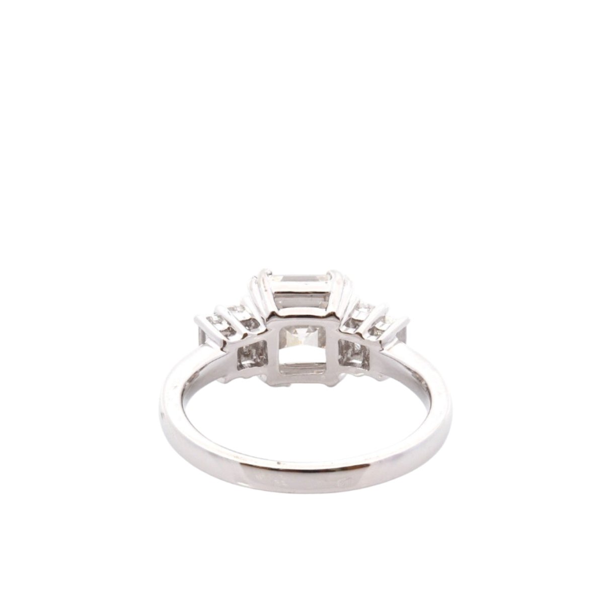 Bague Solitaire en platine et diamants - Castafiore