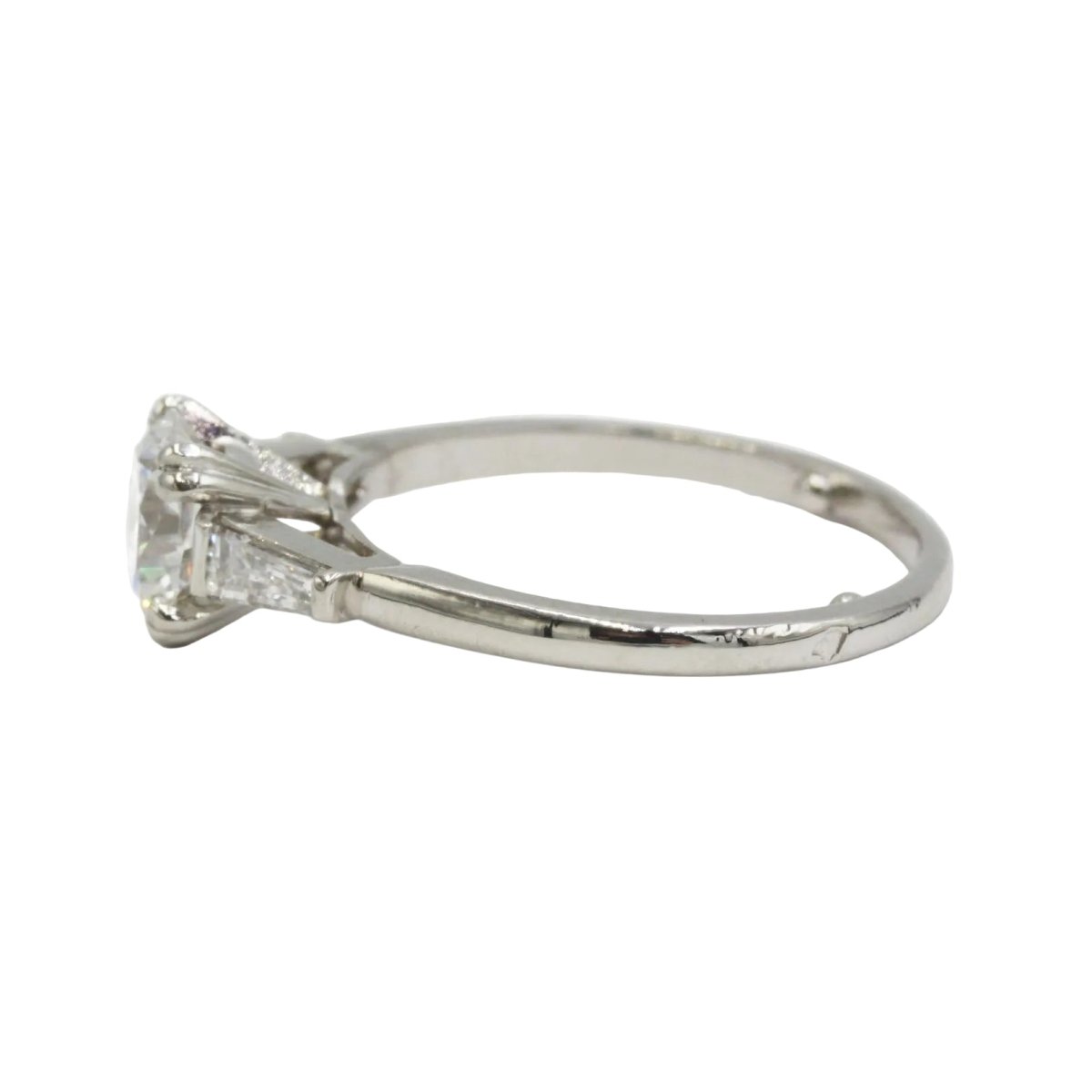 Bague Solitaire en platine et diamants - Castafiore