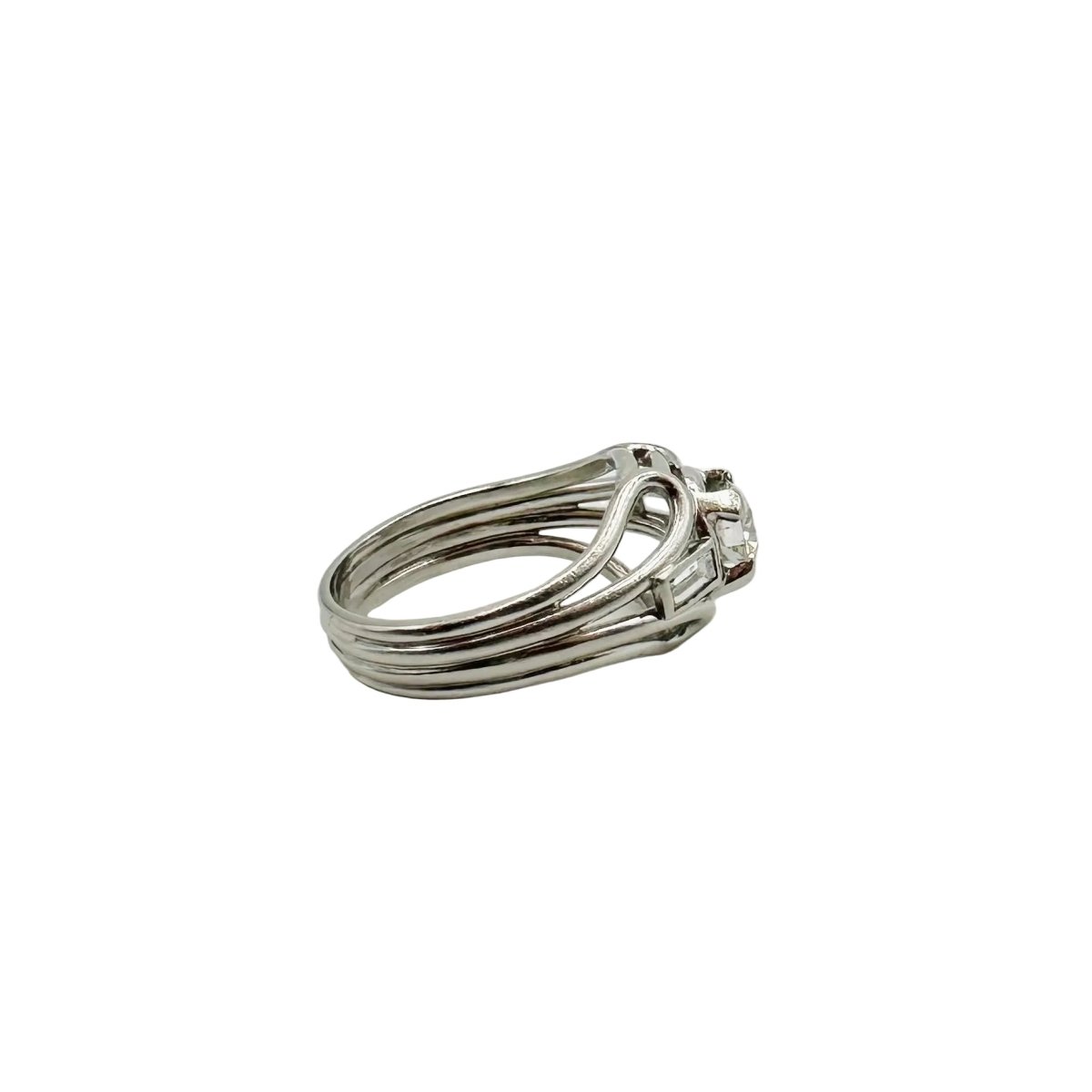 Bague Solitaire en platine et diamants - Castafiore