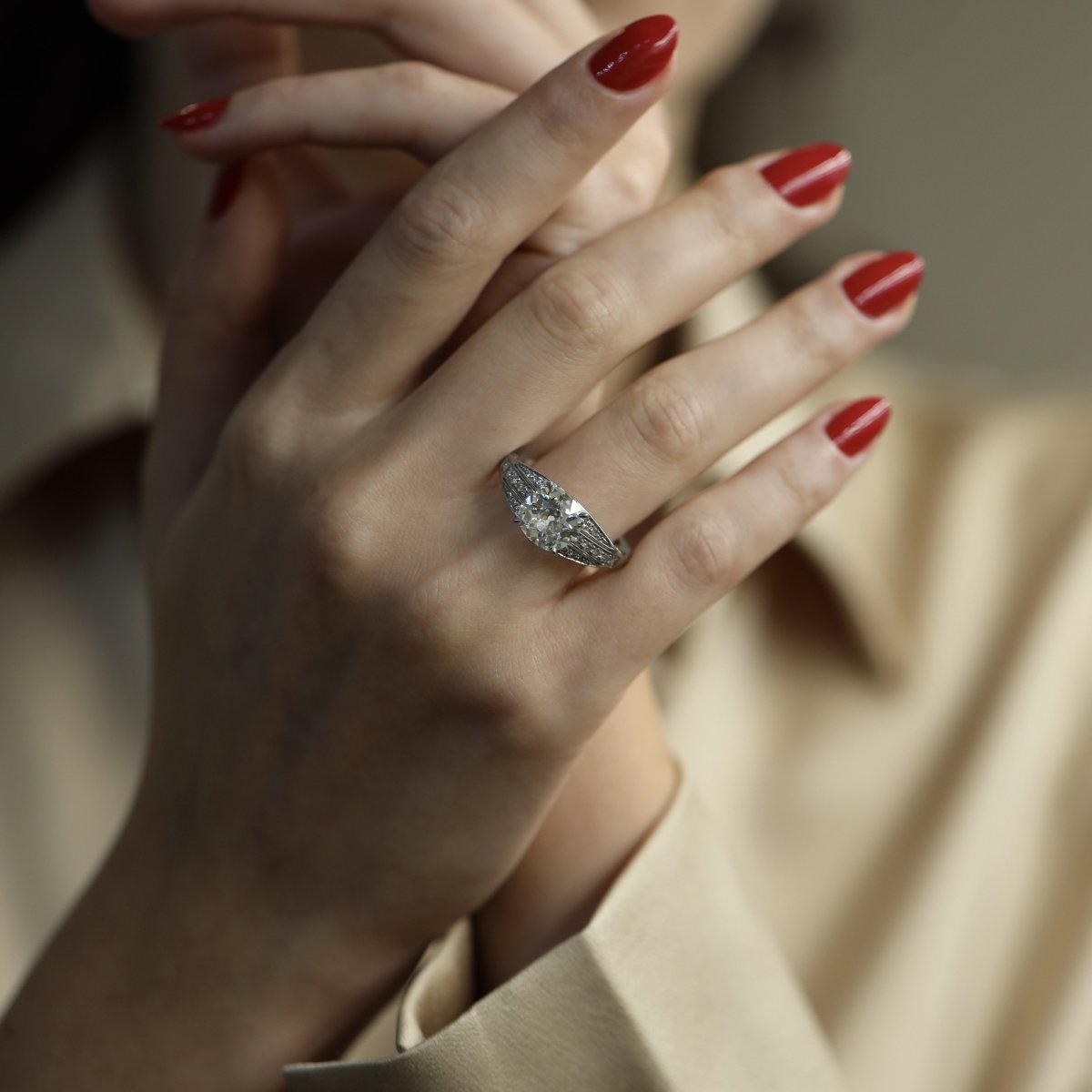 Bague Solitaire en platine et diamants - Castafiore