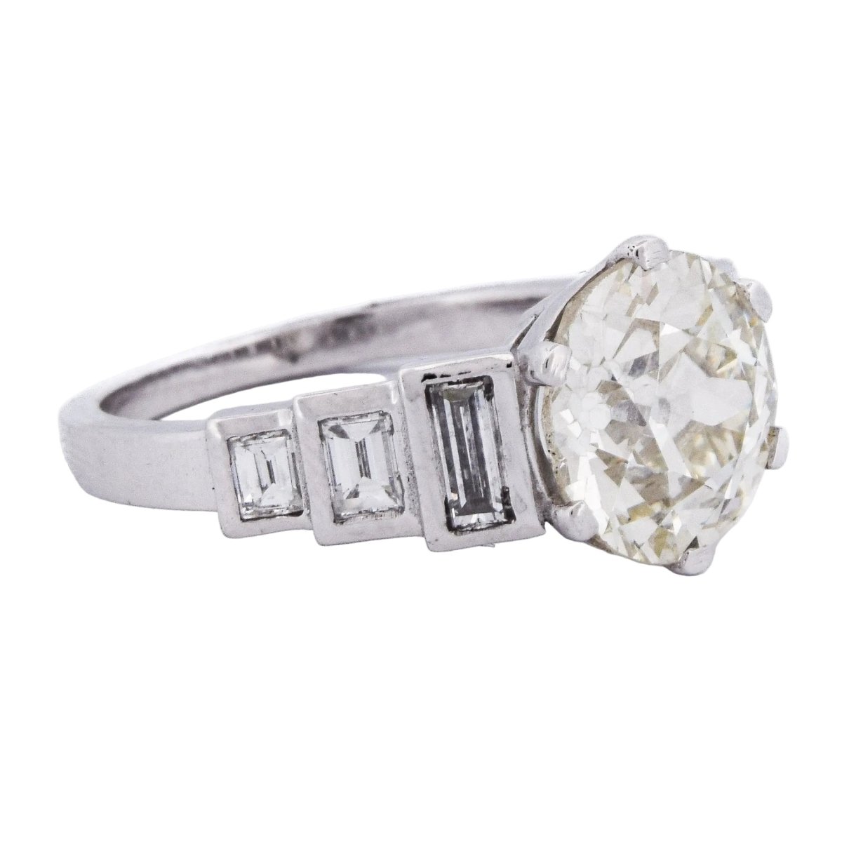 Bague Solitaire en platine et diamants - Castafiore