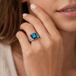Bague Solitaire en platine et topaze - Castafiore