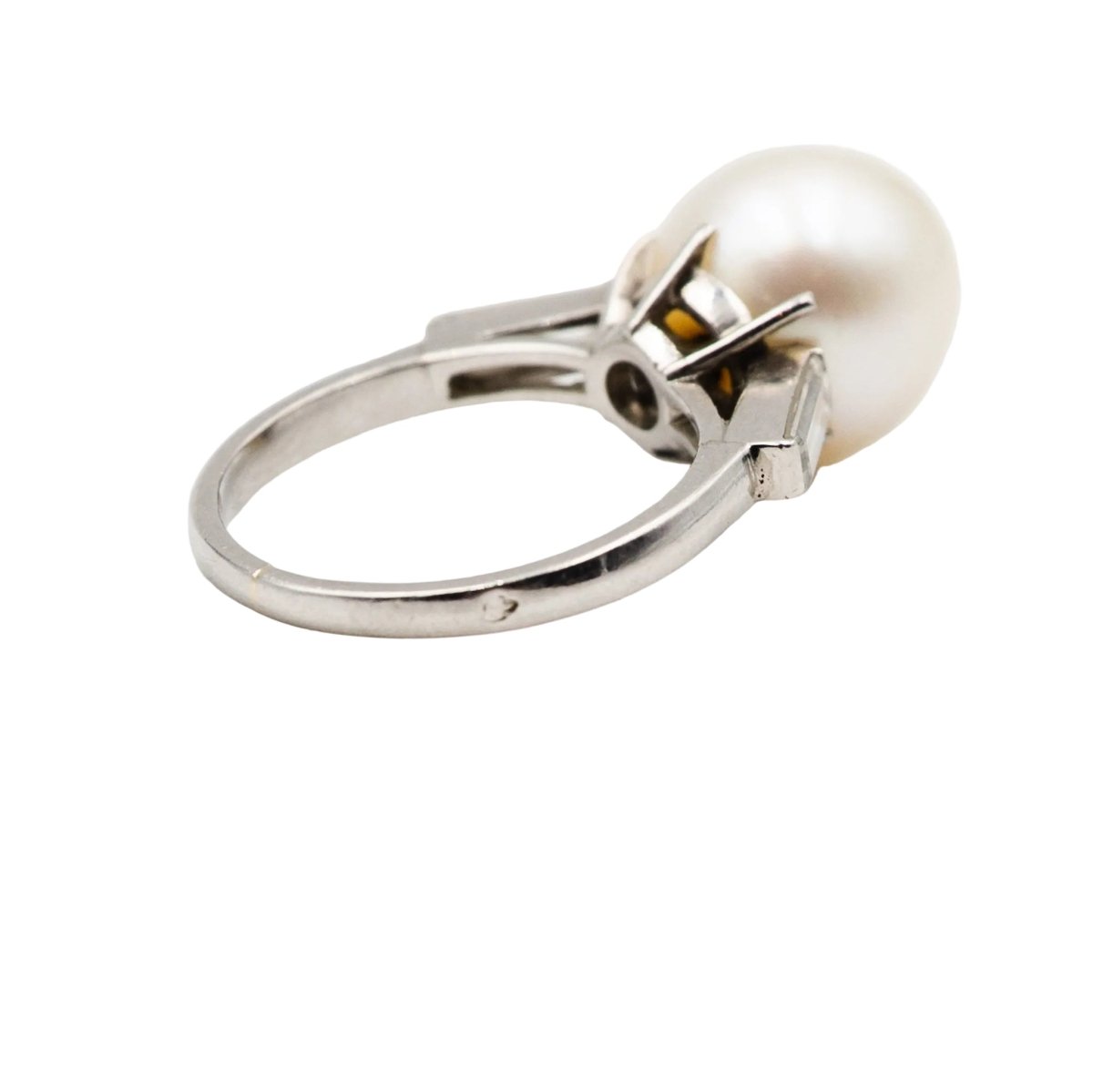 Bague Solitaire en platine, perle et diamants - Castafiore