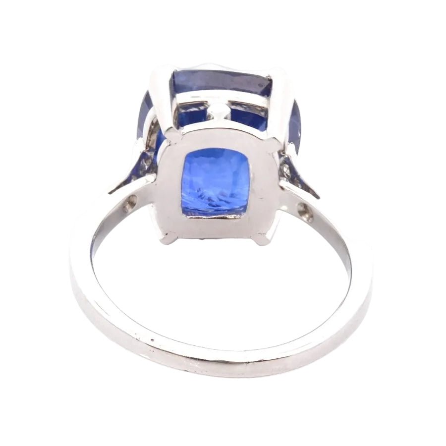 Bague Solitaire en platine, saphir et diamants - Castafiore