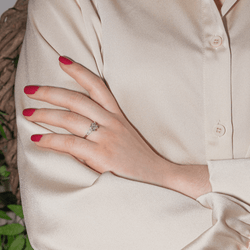 Bague Solitaire MAUBOUSSIN "Sacré Désir N°2" en or blanc et diamants - Castafiore