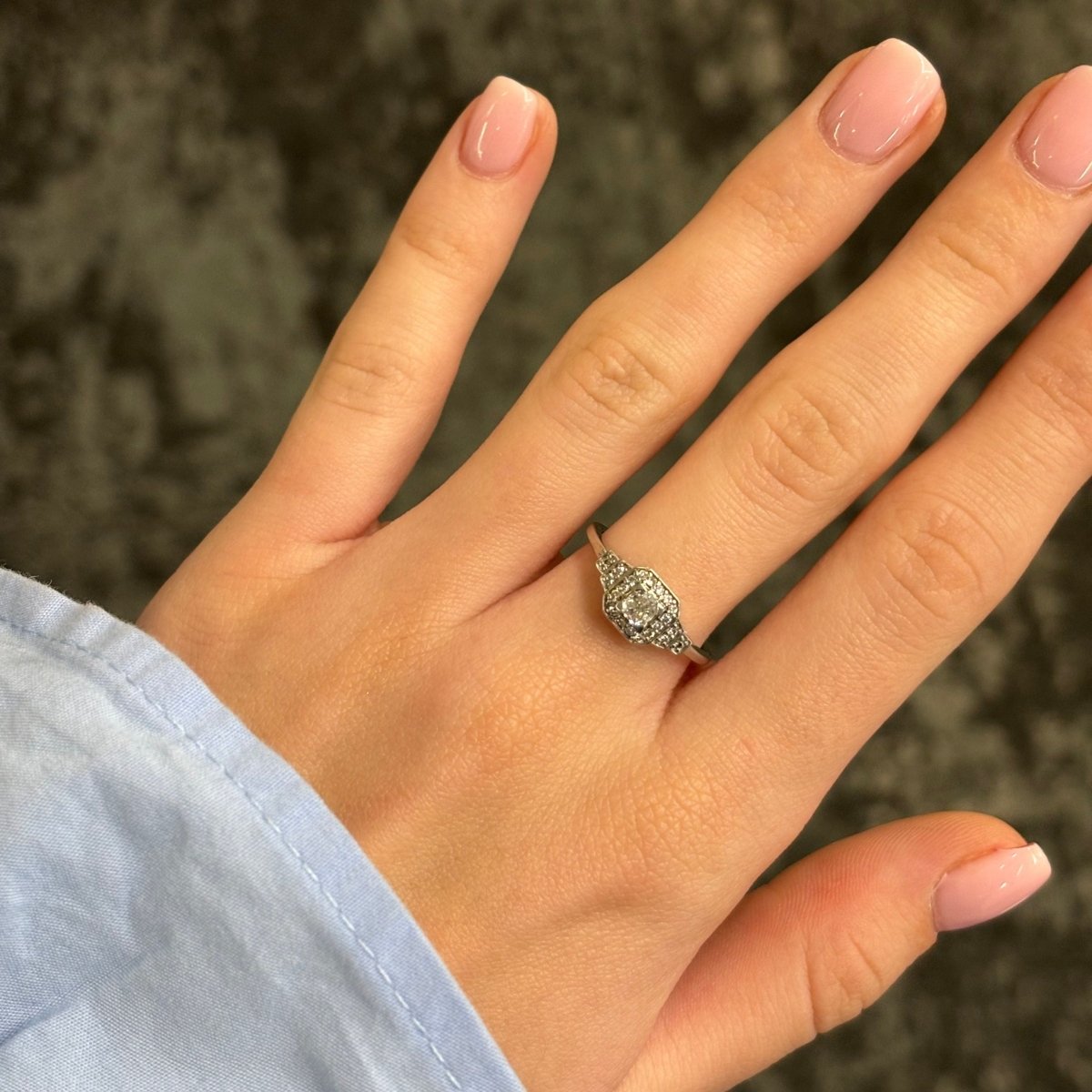 Bague Solitaire MAUBOUSSIN "Un Automne 1930" en or blanc et diamants - Castafiore