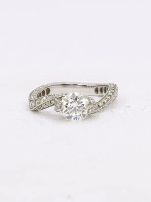 Bague solitaire or blanc diamants taille brillant 0,90 ct - Castafiore