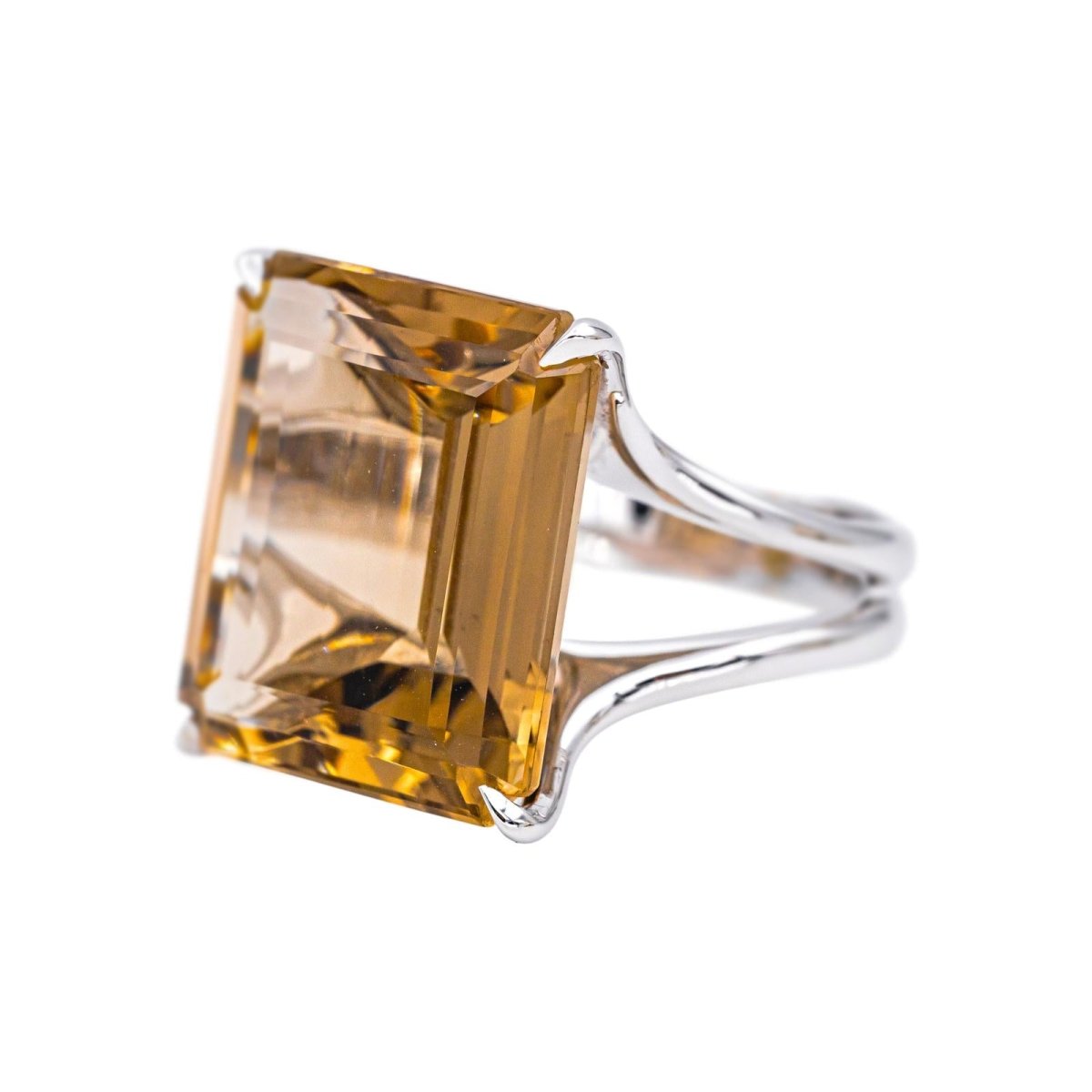 Bague Solitaire STERN en or blanc et quartz - Castafiore