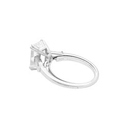 Bague Solitaire VAN CLEEF & ARPELS en or blanc, platine et diamants - Castafiore
