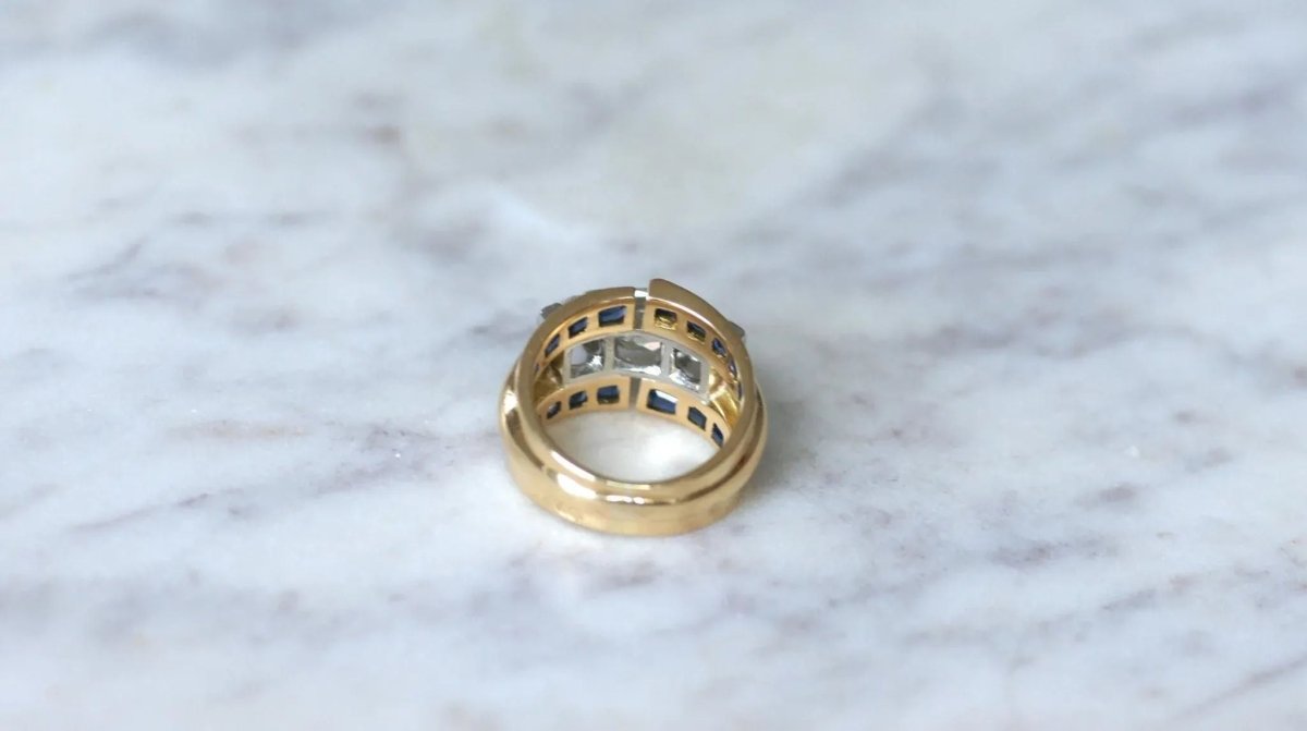 Bague Tank Asymétrique Diamants et Saphirs - Castafiore