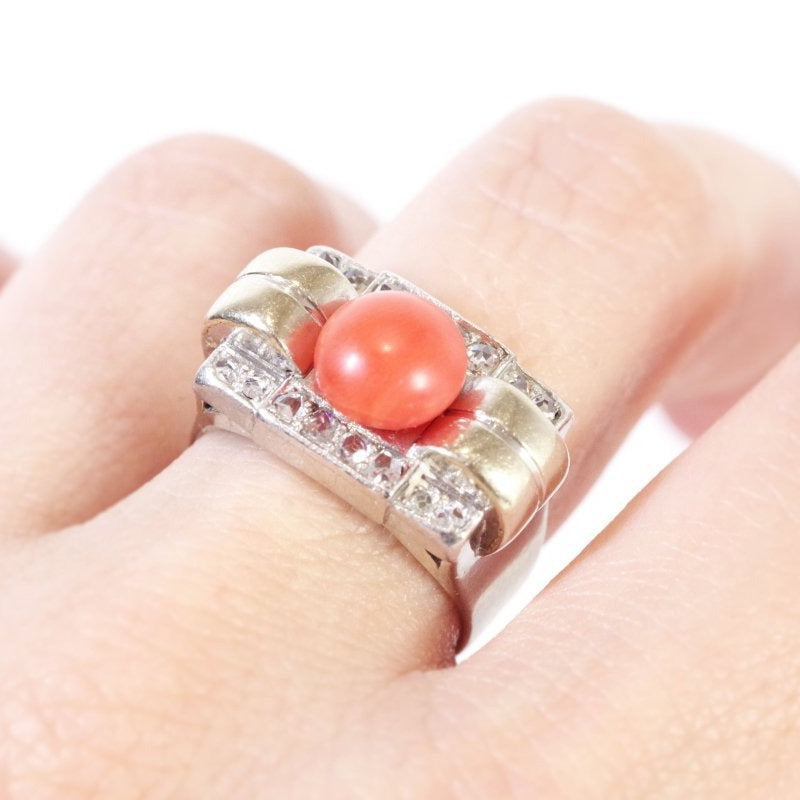 Bague Tank corail diamants en or - Castafiore