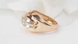 Bague tank des années 40 en or rose et diamants - Castafiore