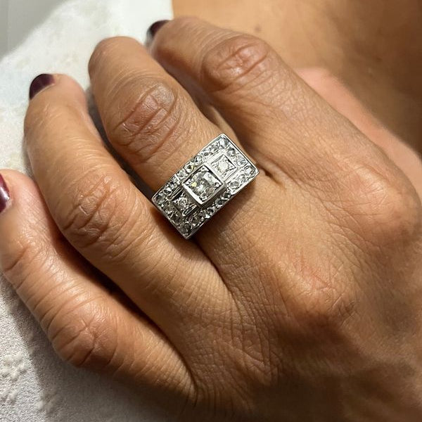 Bague Tank en or blanc et diamants - Castafiore