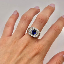 Bague Tank en or blanc, saphir et diamants - Castafiore