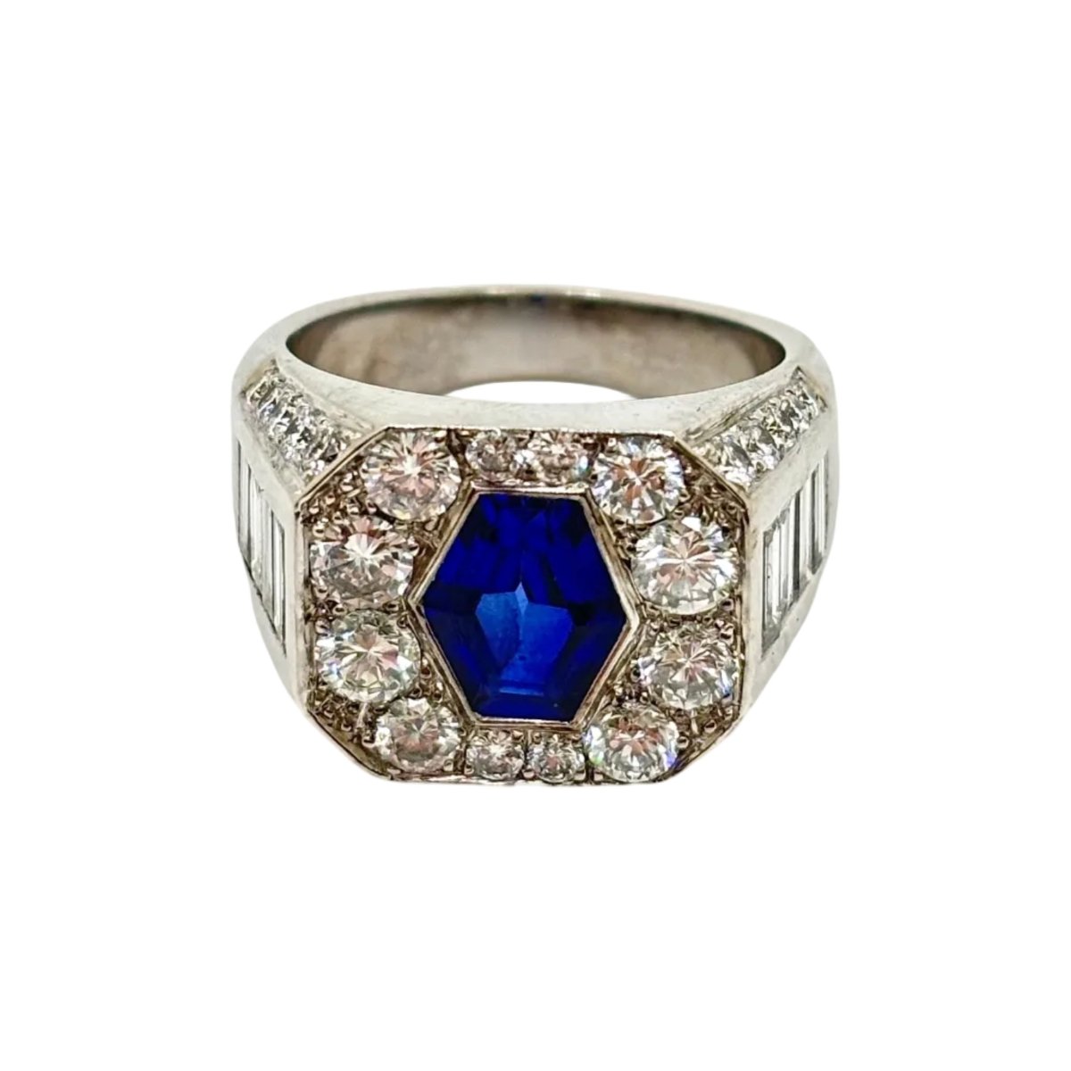 Bague Tank en or blanc, saphir et diamants - Castafiore