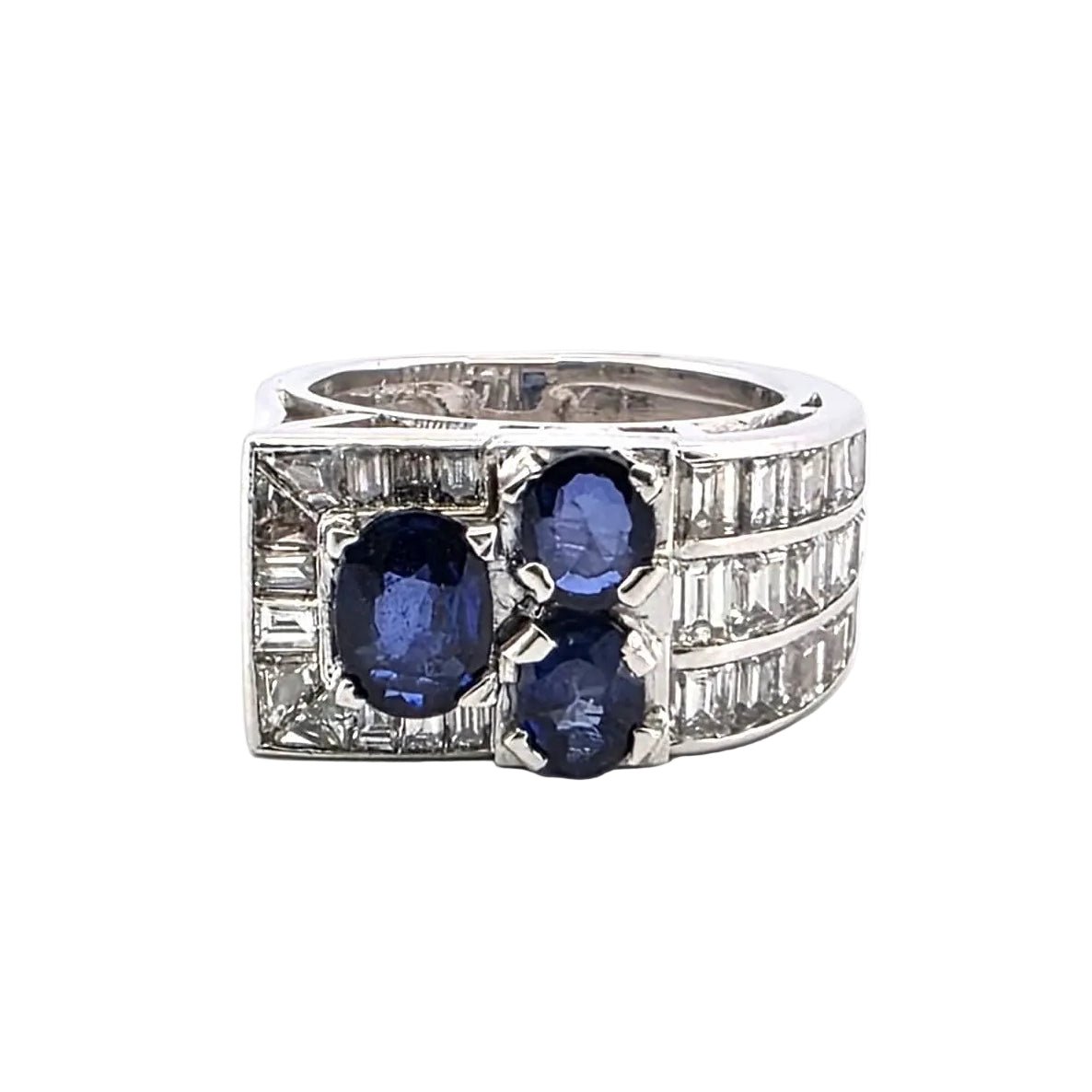 Bague Tank en or blanc, saphirs et diamants - Castafiore