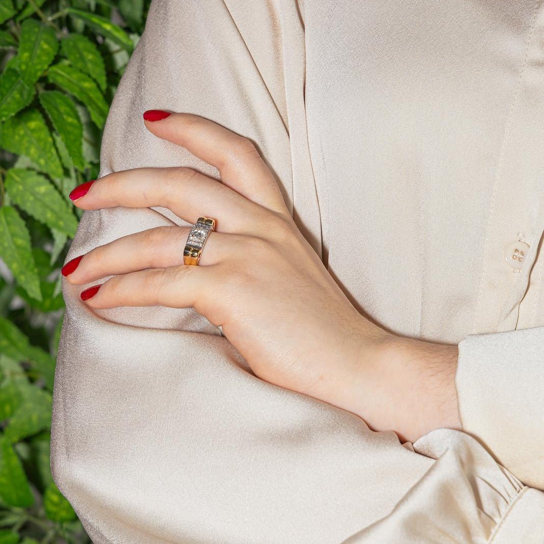Bague Tank en or jaune, or blanc et diamants - Castafiore