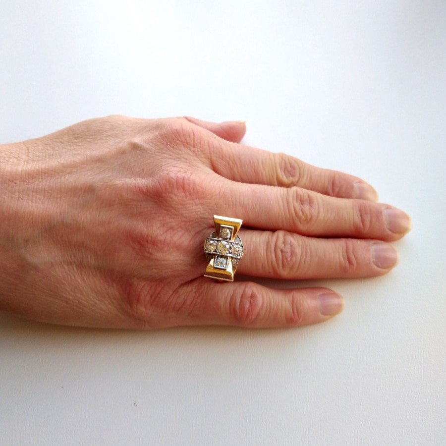 Bague Tank en or jaune, platine et diamants - Castafiore