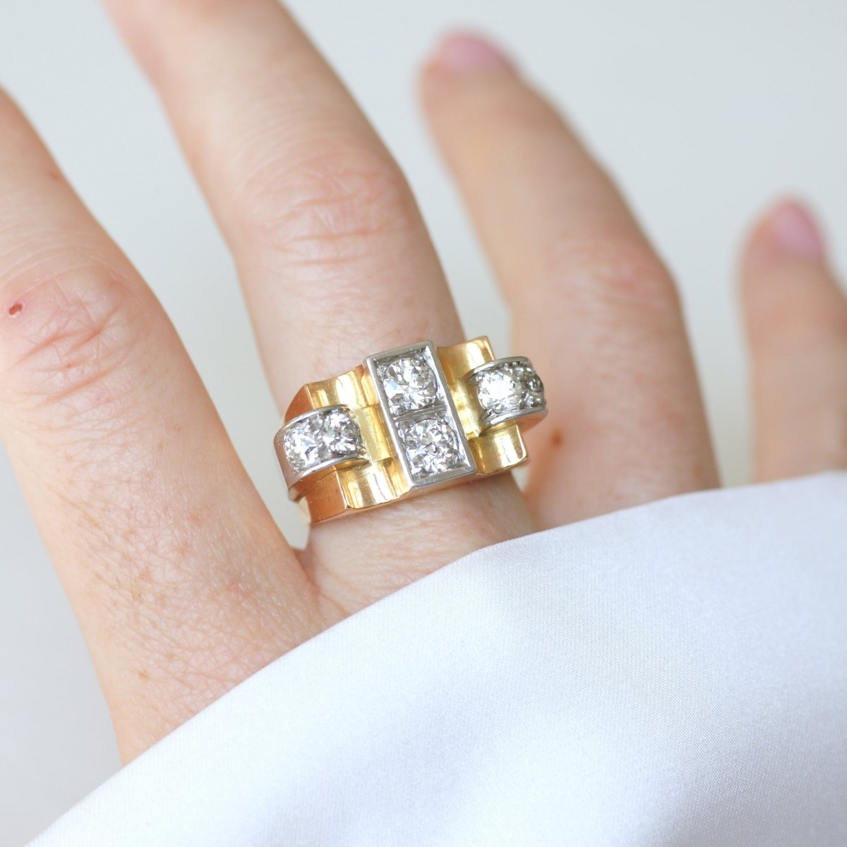 Bague Tank en or jaune, platine et diamants - Castafiore
