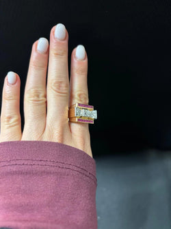 Bague Tank en or jaune, rubis et diamants - Castafiore