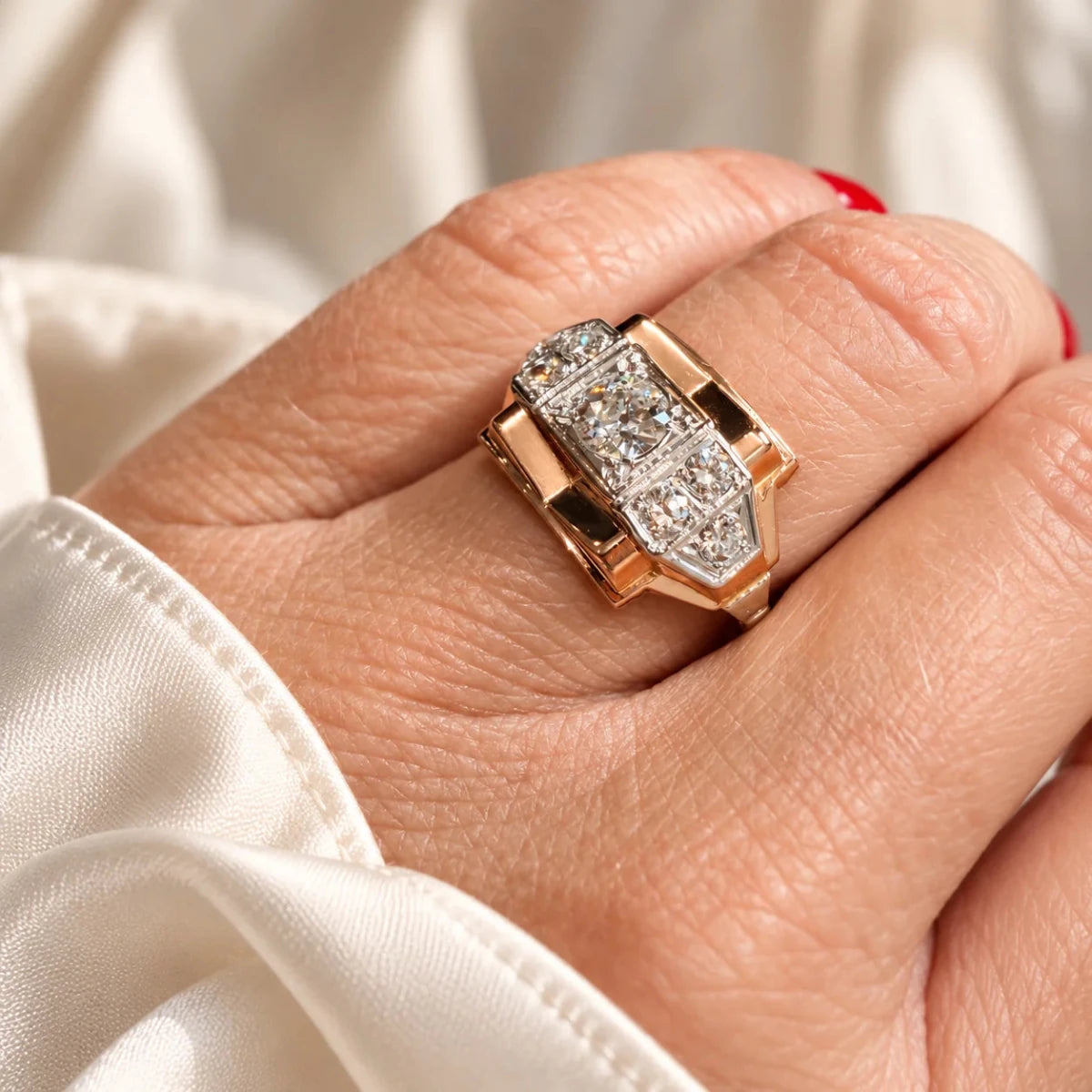 Bague Tank en or rose et diamants - Castafiore