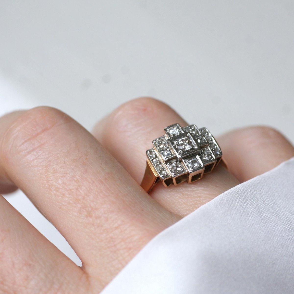 Bague Tank en or rose, platine et diamants - Castafiore