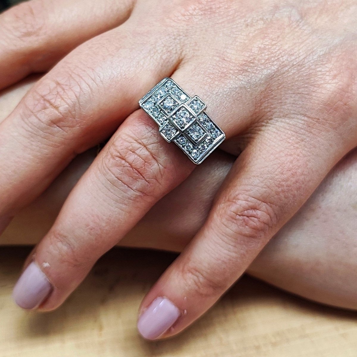 Bague Tank en platine et diamants - Castafiore