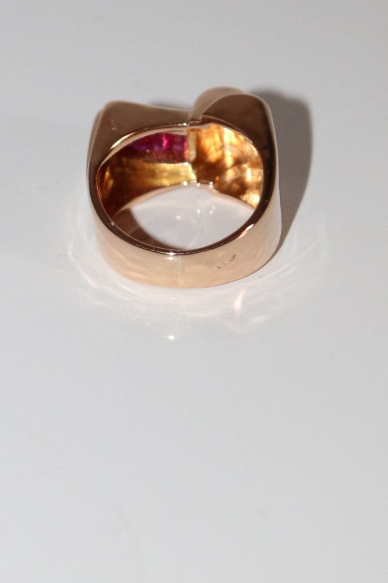 Bague Tank Or Jaune Et Pierres Rouges - Castafiore