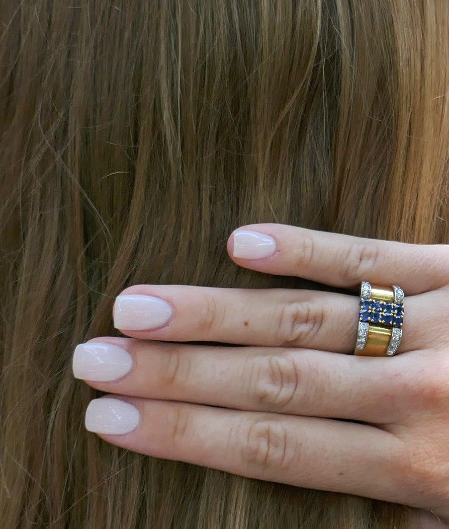 Bague Tank saphirs et diamants, Or 18 carats. - Castafiore