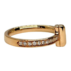 Bague TIFFANY & CO. "Tiffany T" en or rose et diamants - Castafiore