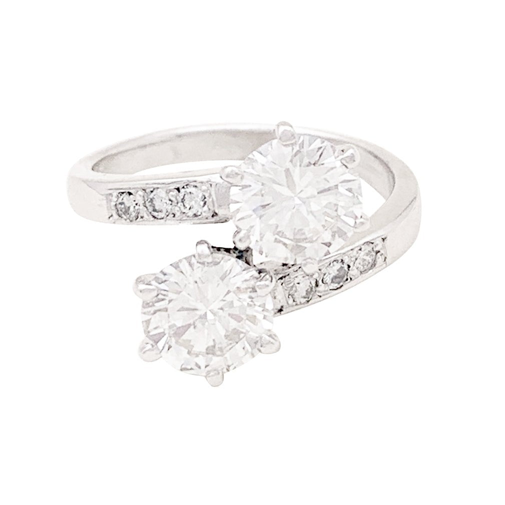 Bague Toi et Moi en or blanc et diamants. - Castafiore