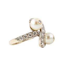 Bague Toi et Moi en or blanc, perles et diamants - Castafiore