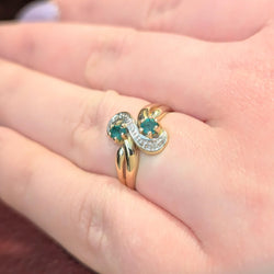 Bague « Toi et Moi » or jaune émeraudes et diamants - Castafiore