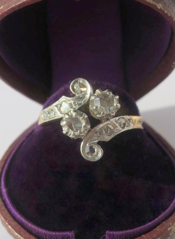 Bague Toi et Moi XIXe Volutes Diamants or et platine - Castafiore
