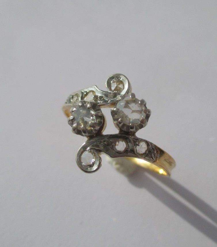 Bague Toi et Moi XIXe Volutes Diamants or et platine - Castafiore