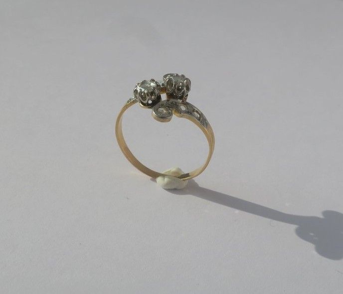 Bague Toi et Moi XIXe Volutes Diamants or et platine - Castafiore