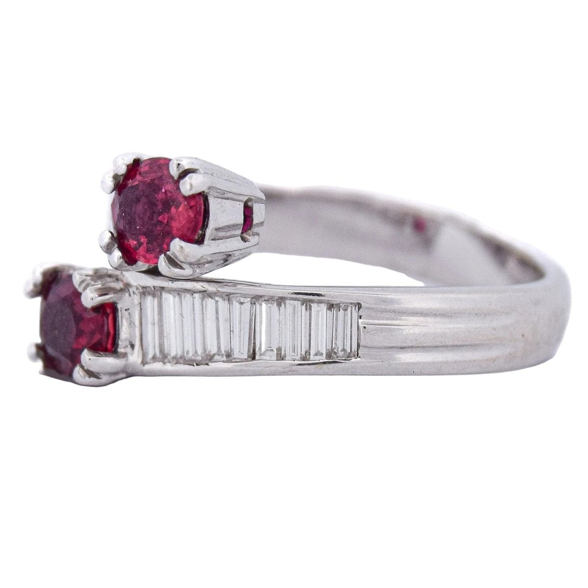 Bague Toi & Moi en or blanc, rubis et diamants - Castafiore