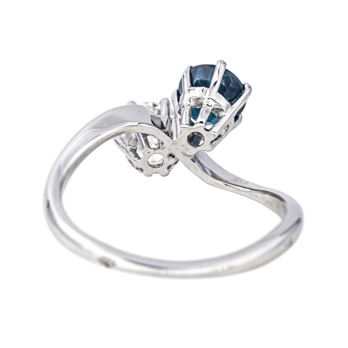 Bague Toi & Moi en or blanc, saphir et diamant - Castafiore