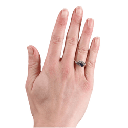 Bague Toi & Moi en or blanc, saphir et diamants - Castafiore