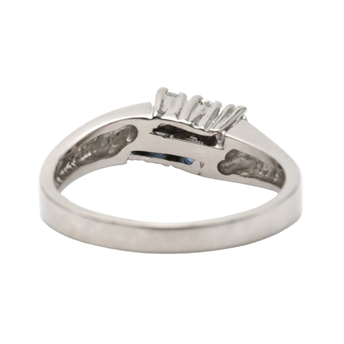Bague Toi & Moi en or blanc, saphirs et diamants - Castafiore