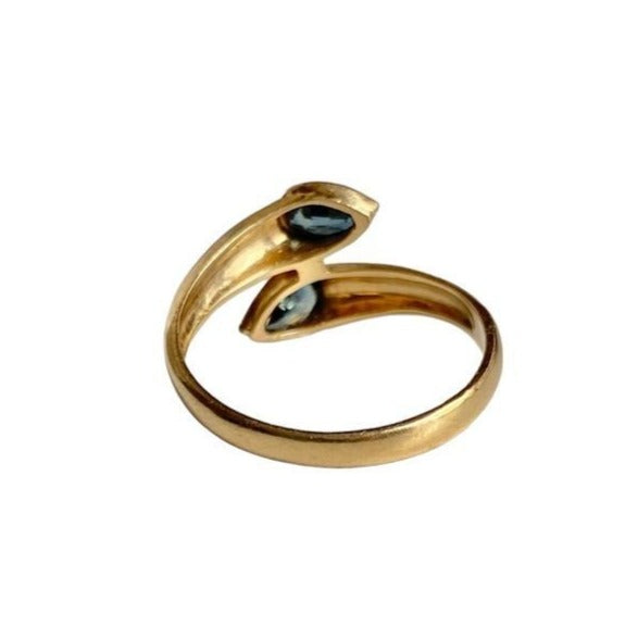 Bague Toi & Moi, en or jaune 18k composée de deux saphirs - Castafiore